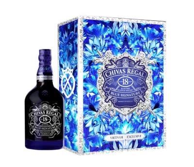 Bộ quà Tết Rượu Chivas Regal 18YO Blue Signature 70cl